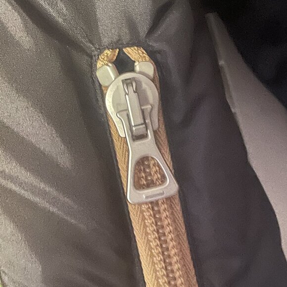 NWT Gucci x adidas Padded Down Hooded Jacket With Detachable Sleeves 713712 - Picture 8 of 9